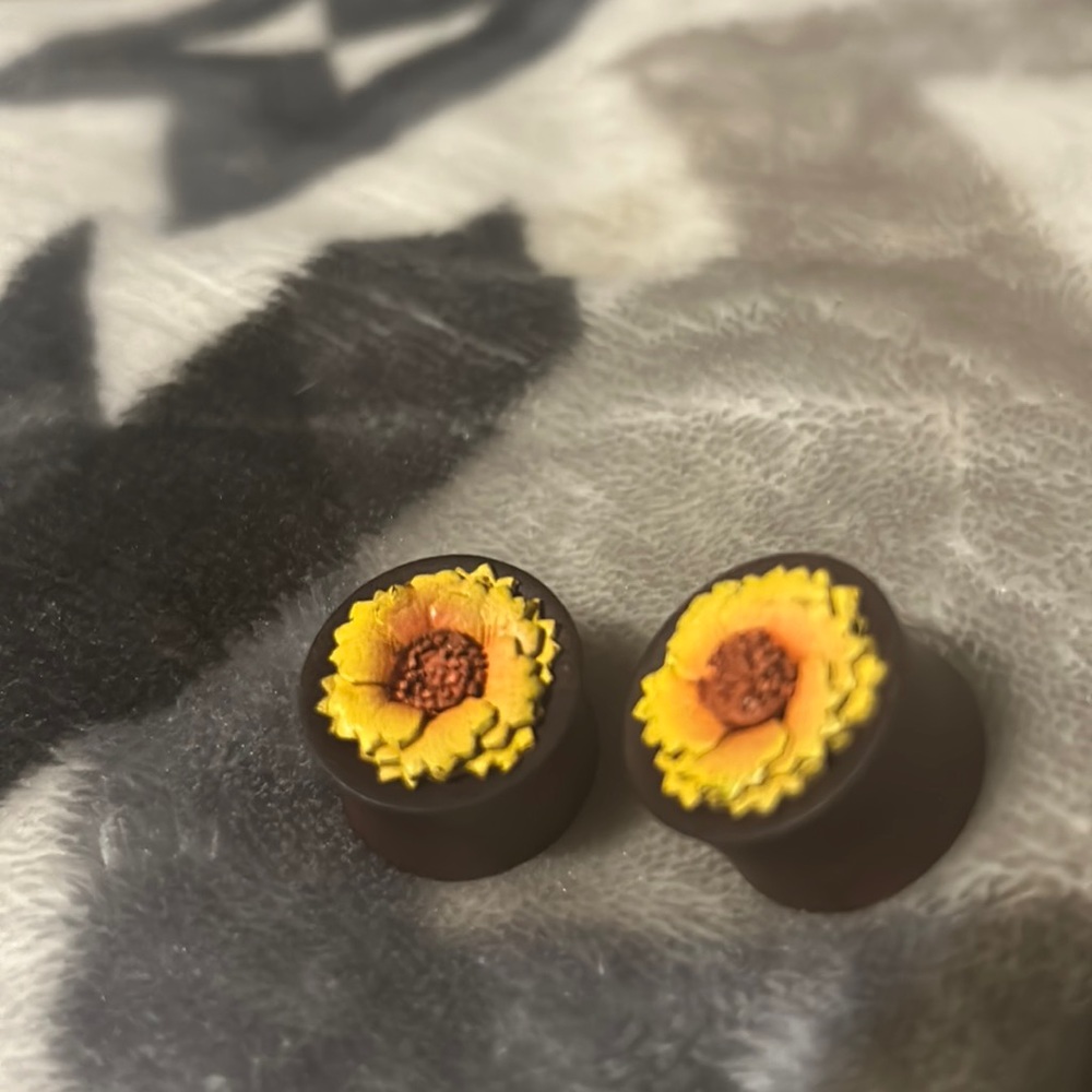 Organic Sawo wood, wooden plugs, double flare, real leather, sun flower design